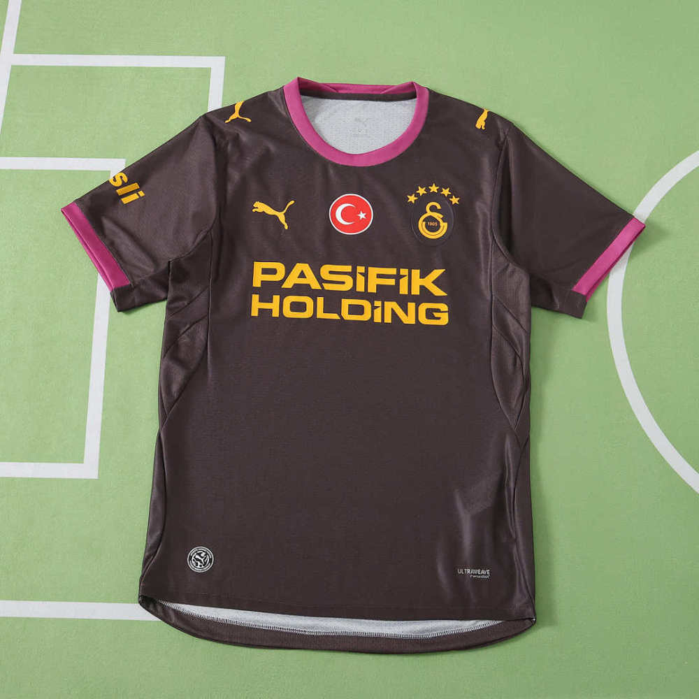 2627 season Galatasaray S.K. third Player version