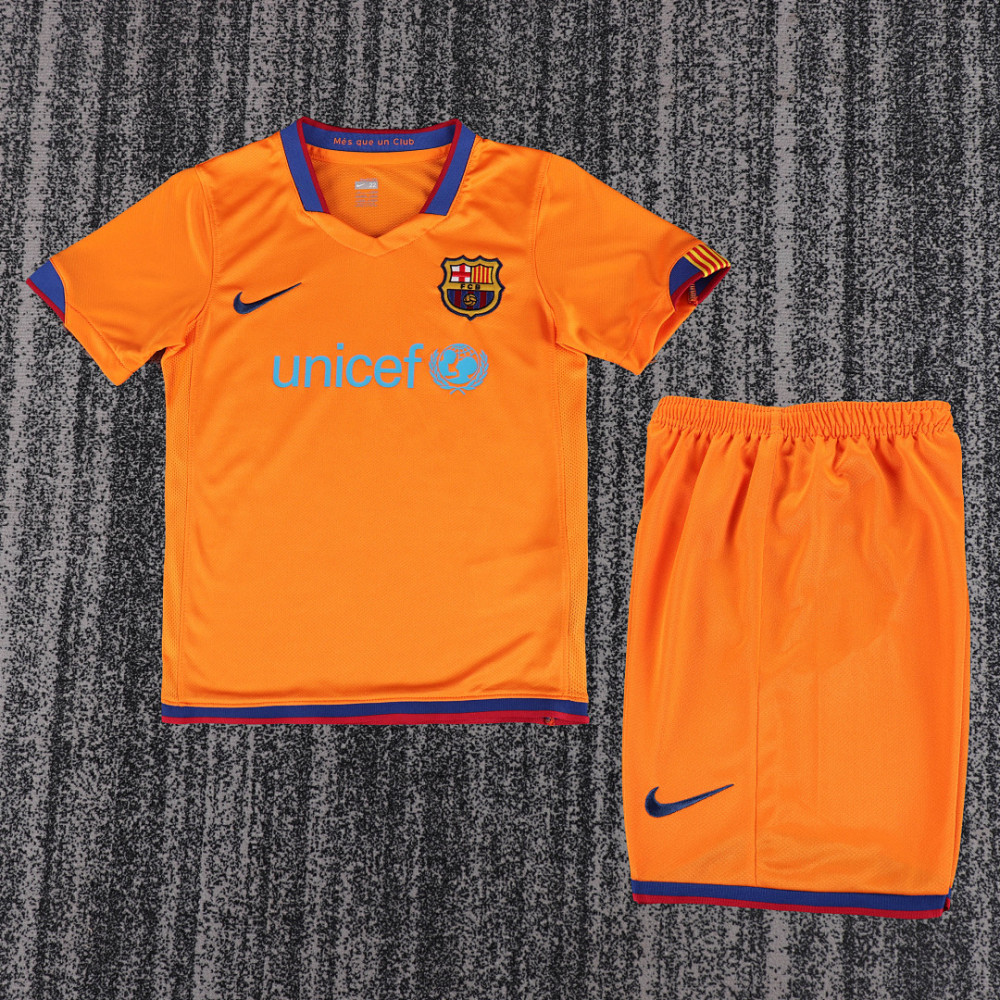 0607 season Barcelona kids away