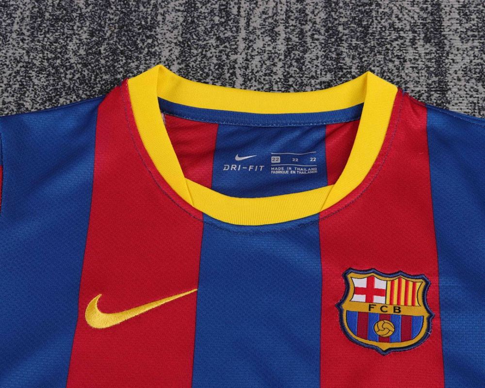1011 season Barcelona kids home