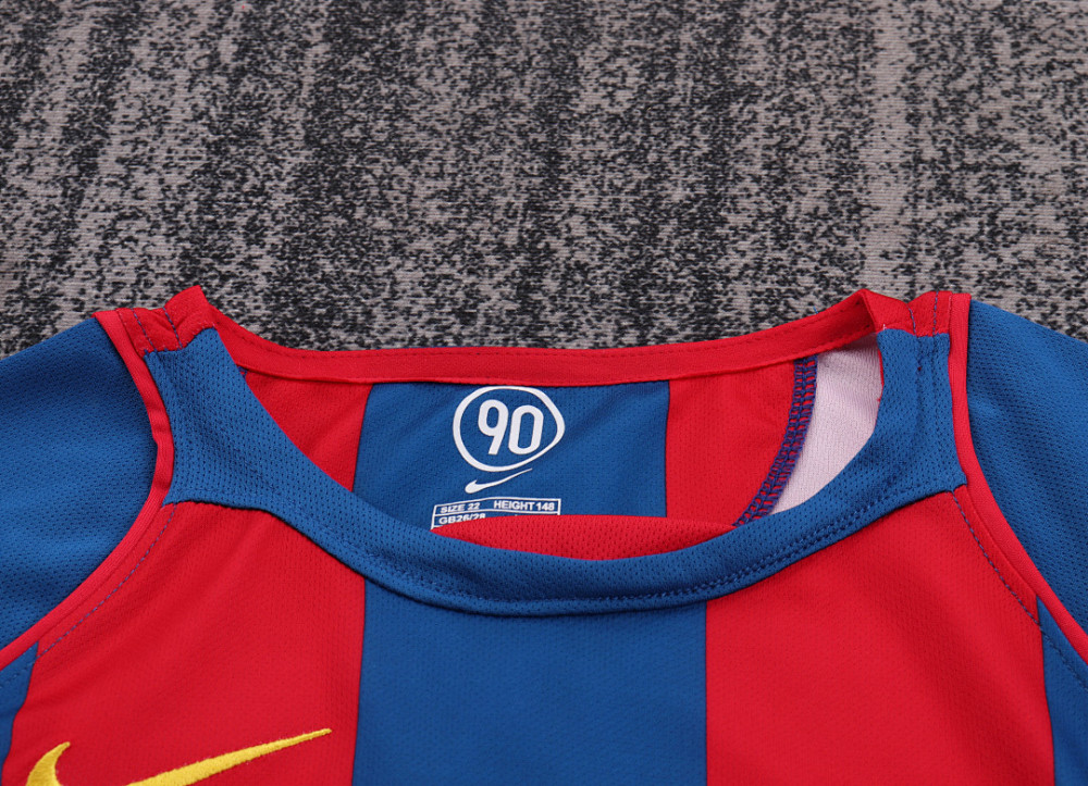 0405 season Barcelona kids home