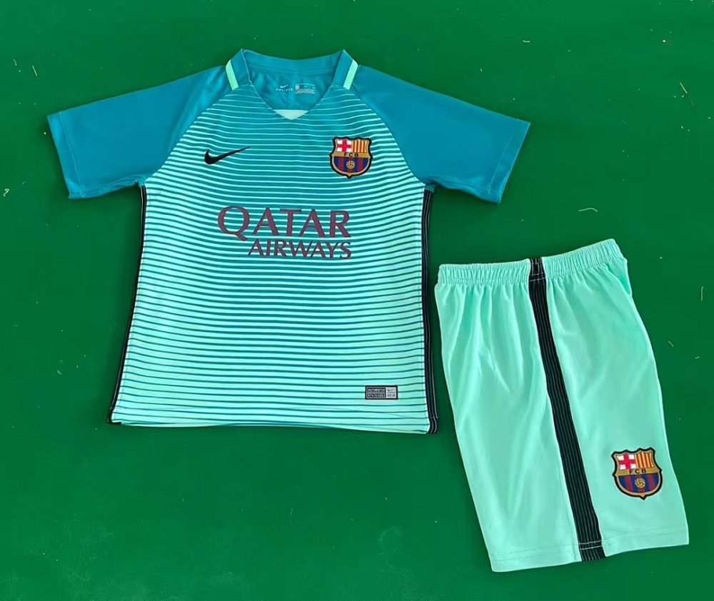 1617 season Barcelona kids third
