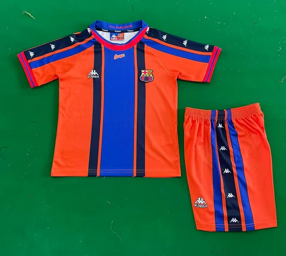 9798 season Barcelona kids away