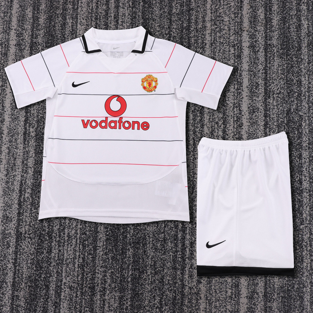 0305 season Manchester United kids away