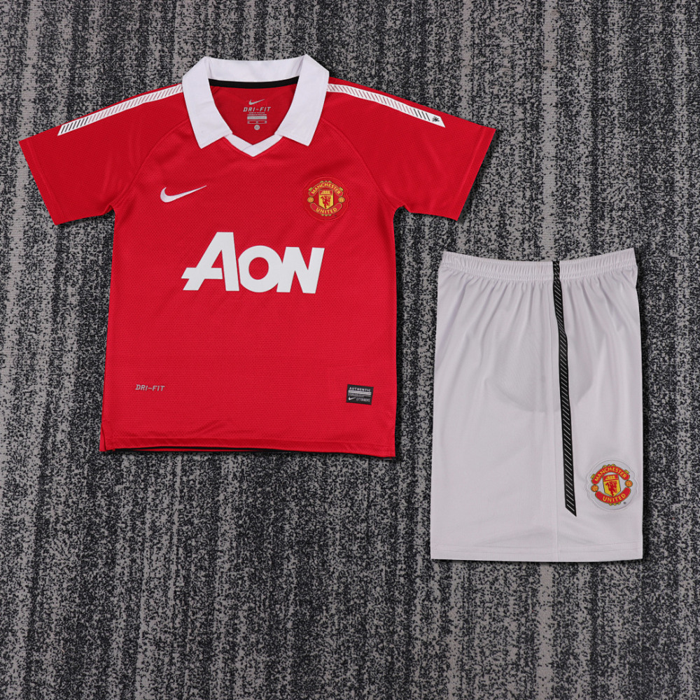 1011 season Manchester United kids home