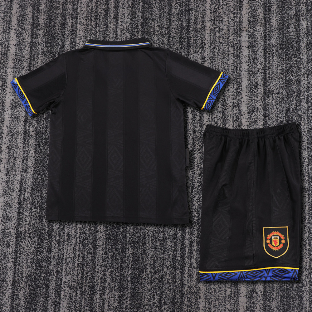 9394 season Manchester United kids away