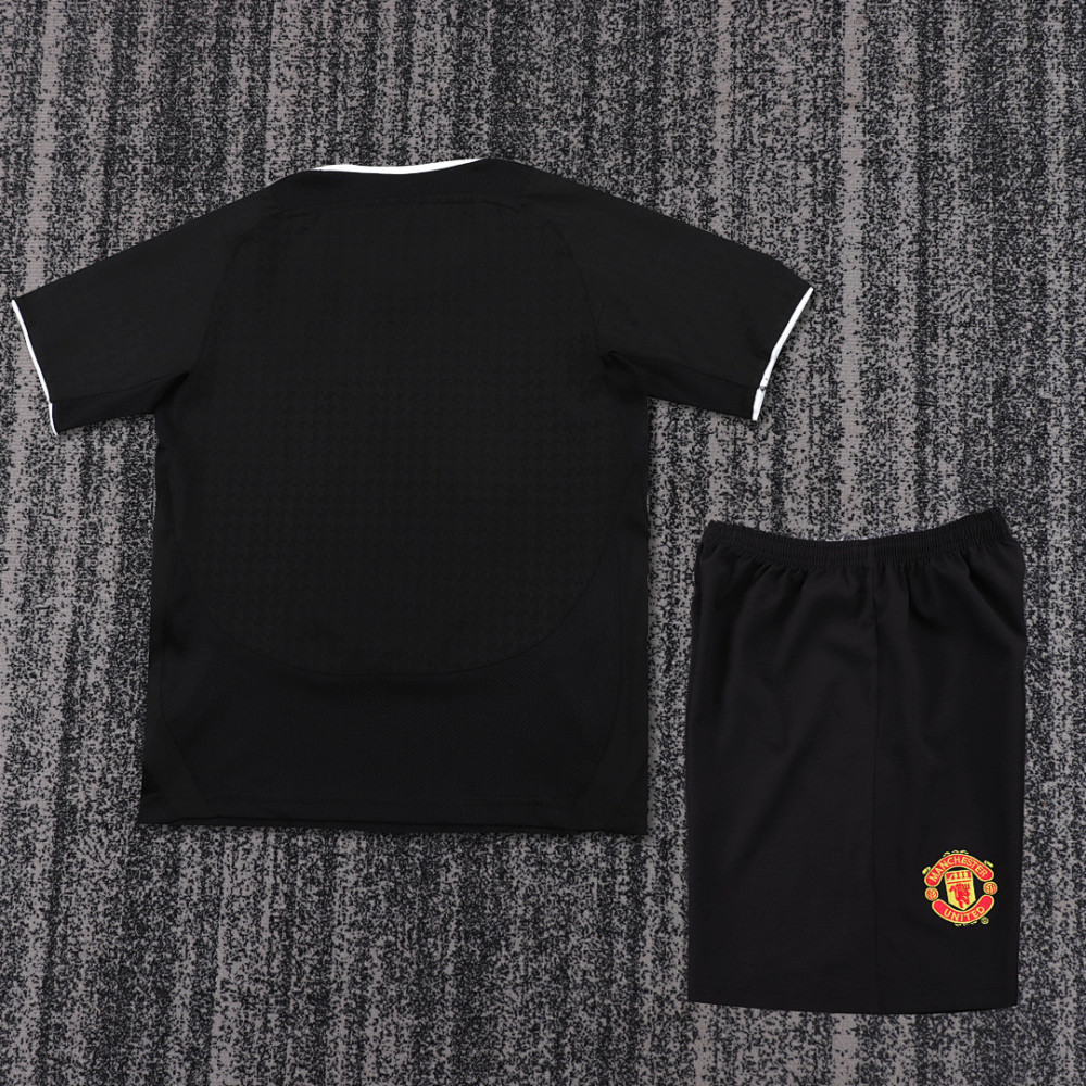 0304 season Manchester United kids away
