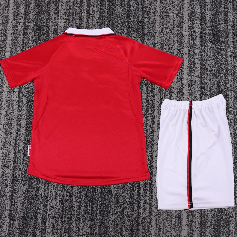 9900 season Manchester United kids home