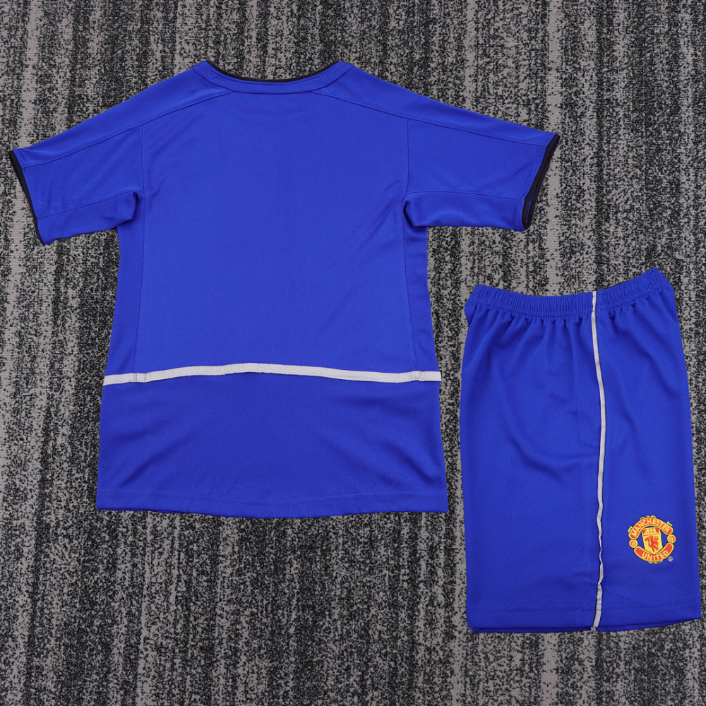0203 season Manchester United kids third