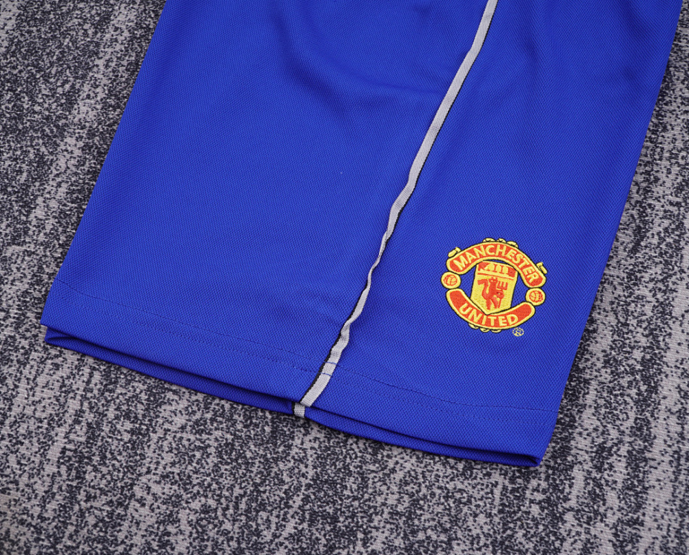 0203 season Manchester United kids third