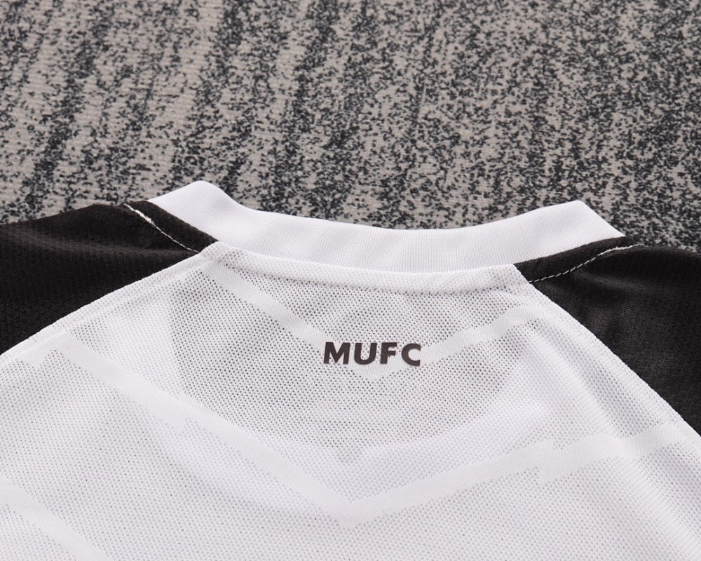 1112 season Manchester United kids Champions League version