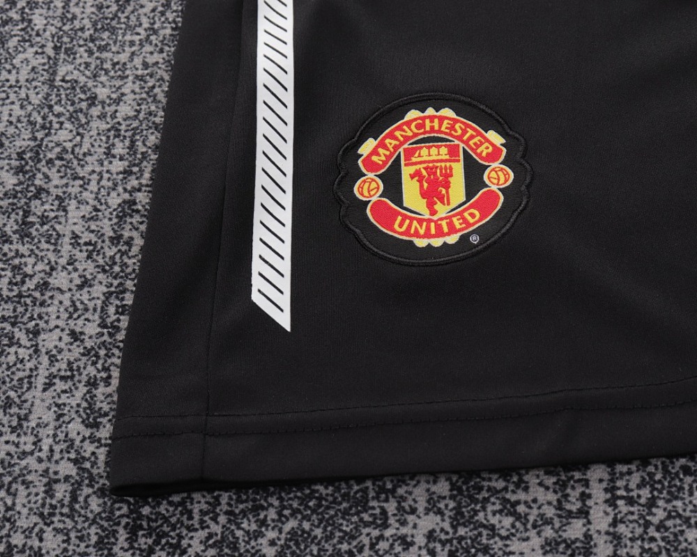 1112 season Manchester United kids Champions League version