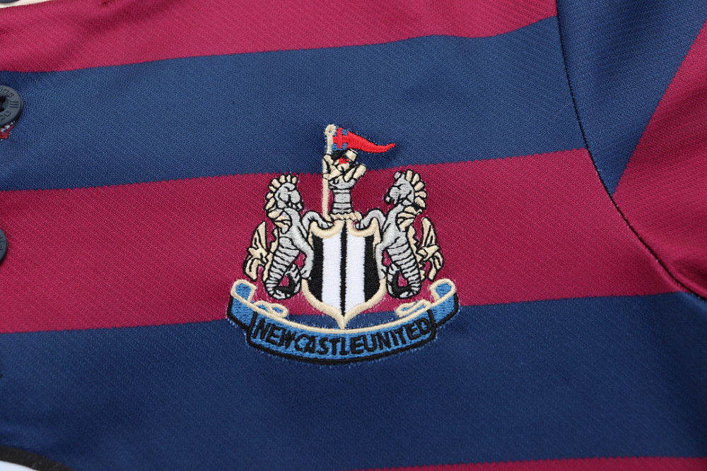 9597 season Newcastle United kids away