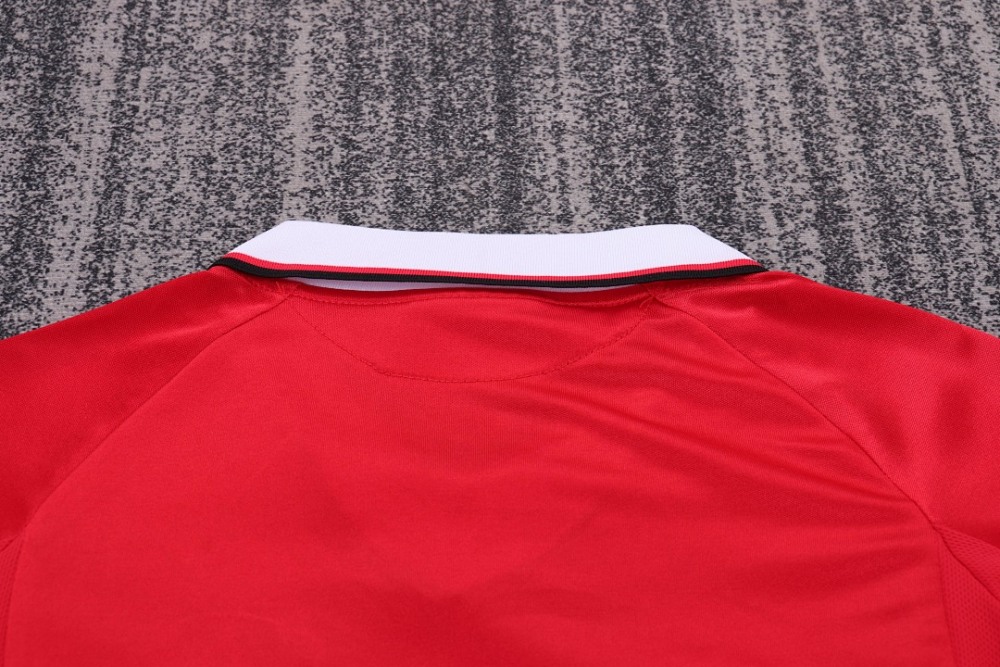 9900 season Manchester United kids home
