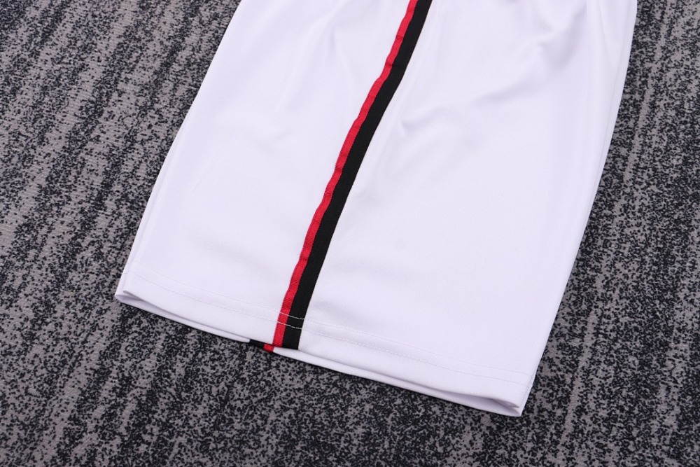 9900 season Manchester United kids home