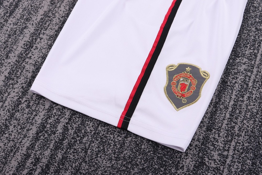 9900 season Manchester United kids home