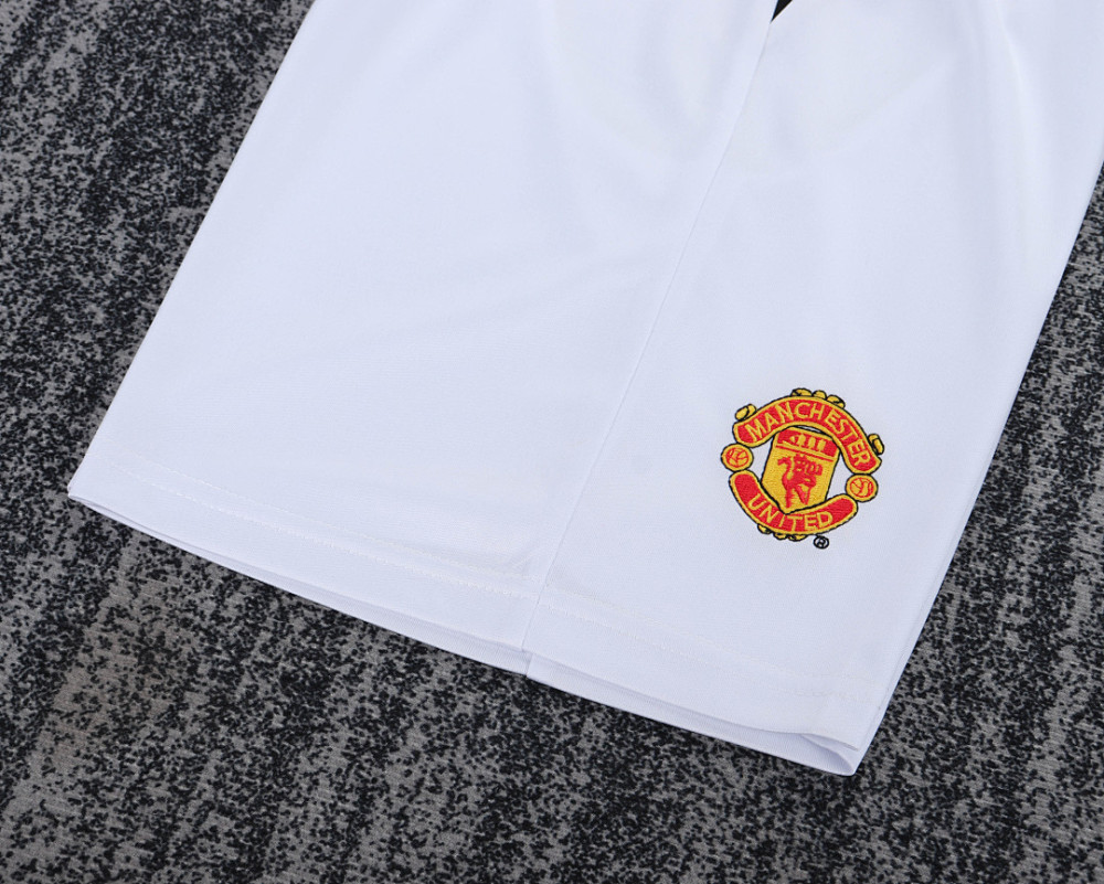 0203 season Manchester United kids away
