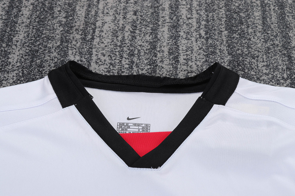 0203 season Manchester United kids away