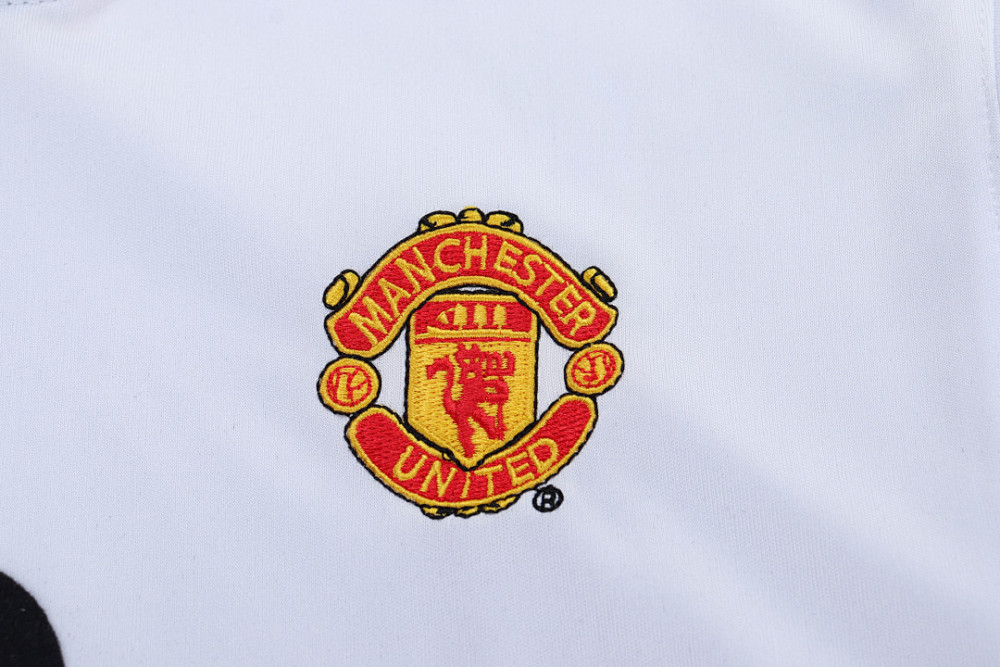 0203 season Manchester United kids away