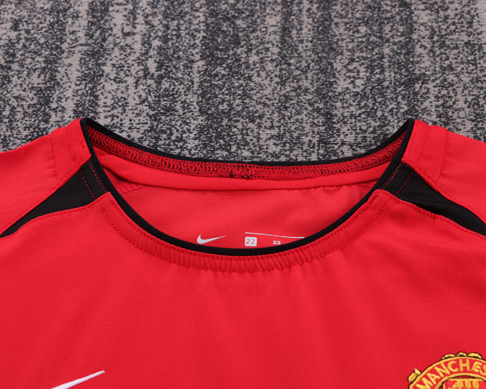 0204 season Manchester United kids home