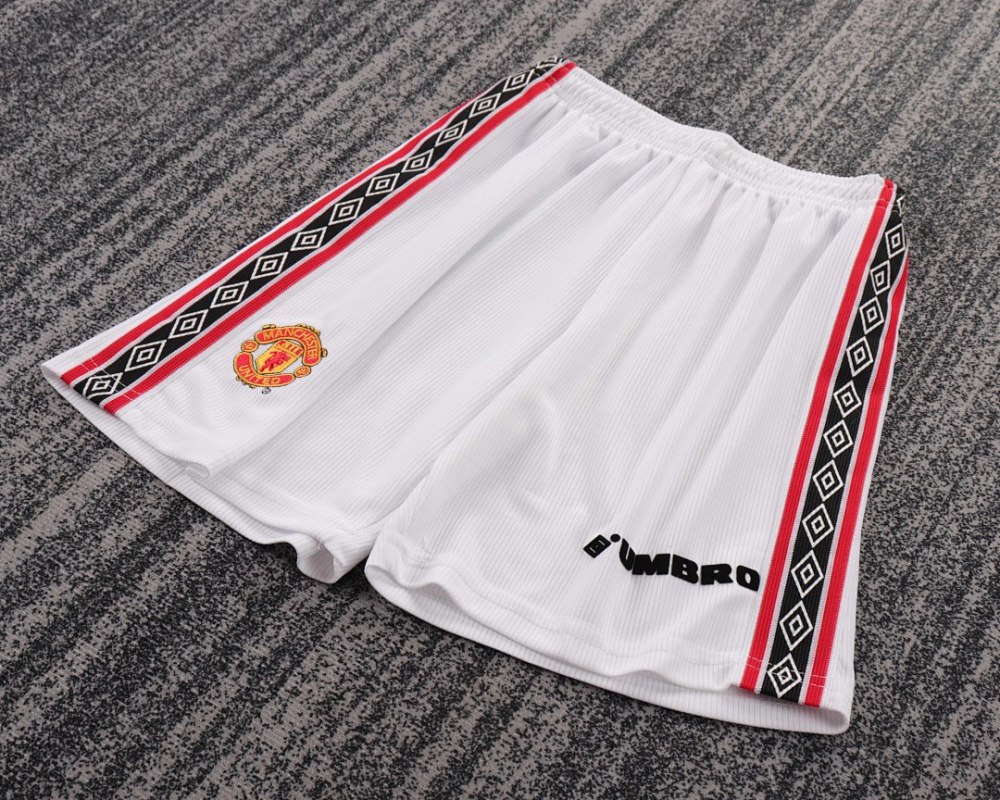 9899 season Manchester United kids home