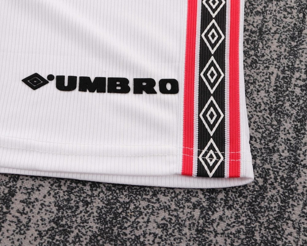 9899 season Manchester United kids home