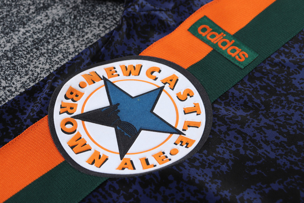 9798 season Newcastle United kids away