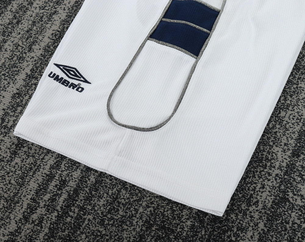 0001 season Manchester United kids away