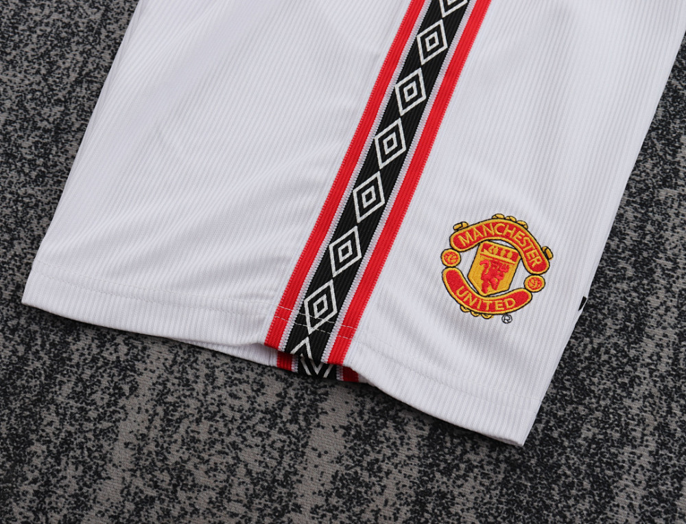9899 season Manchester United kids long sleeves home