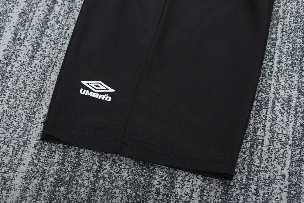 9900 season Manchester United kids away