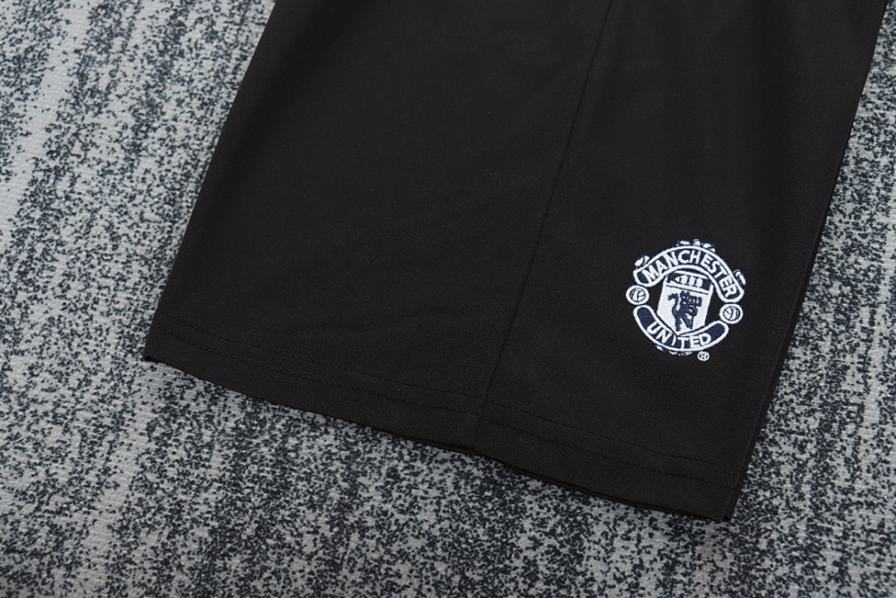 9900 season Manchester United kids away