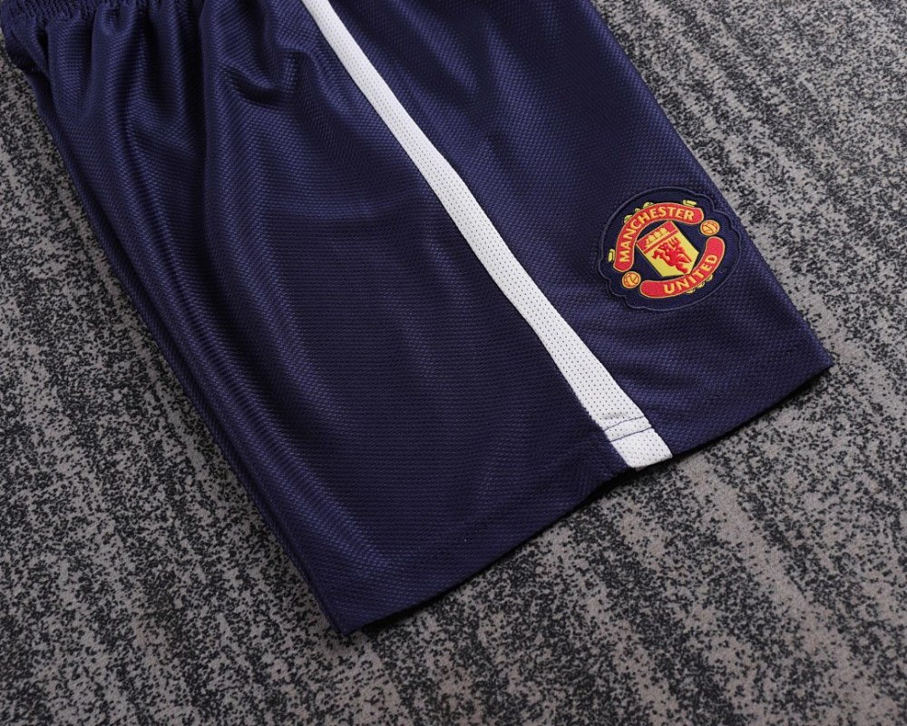 0809 season Manchester United kids away