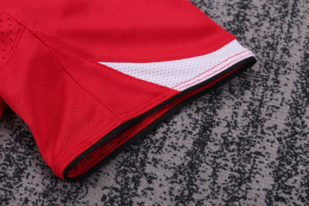 0506 season Manchester United kids home