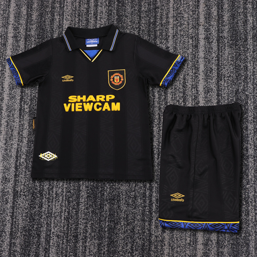 9394 season Manchester United kids away