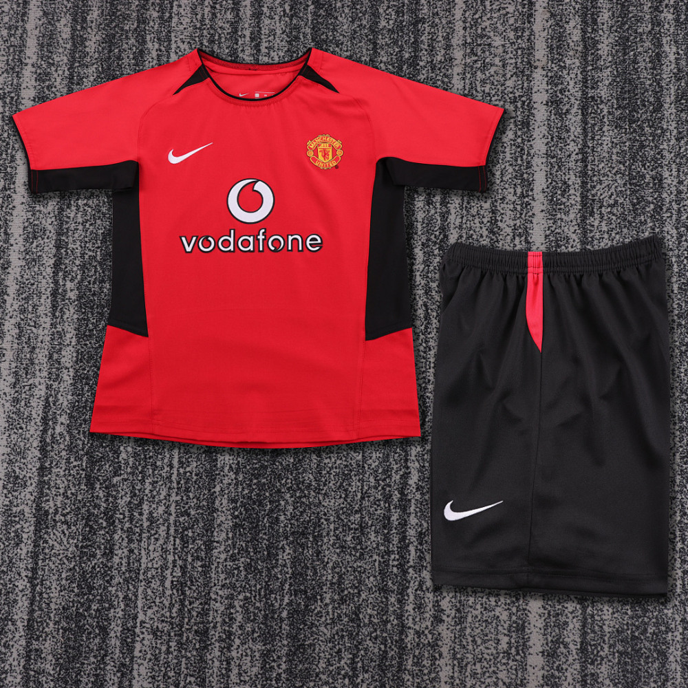0204 season Manchester United kids home