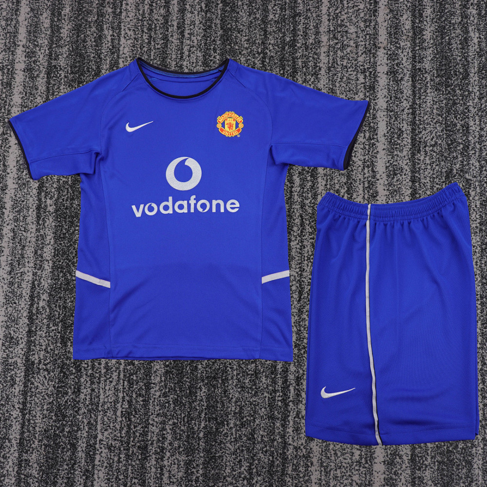 0203 season Manchester United kids third