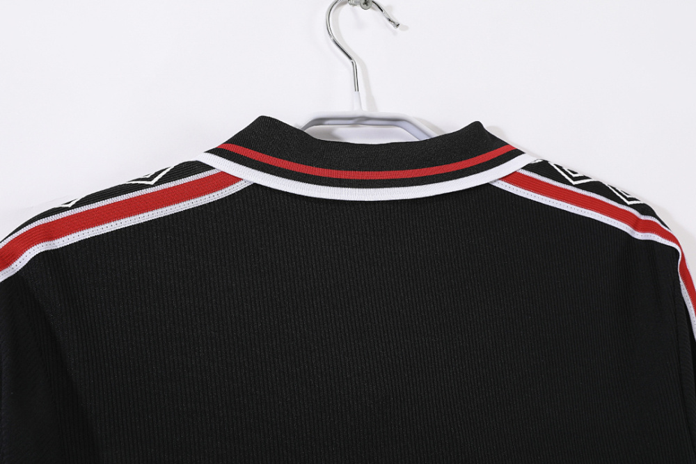 9899 season Manchester United black long sleeves Retro