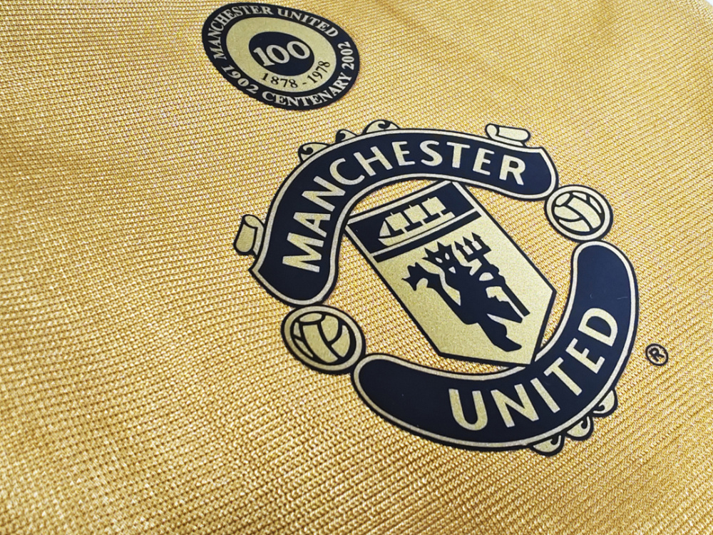 0102 season Manchester United long sleeves Centennial Edition