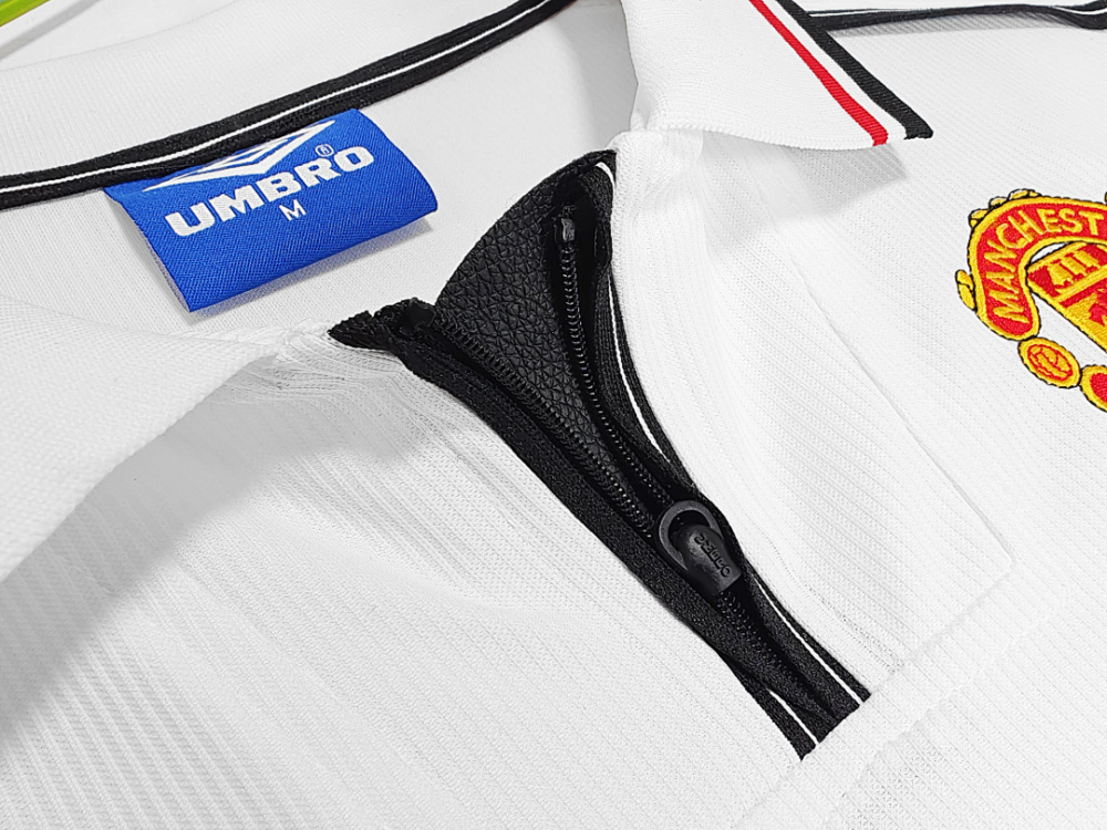 9899 season Manchester United white long sleeves Retro
