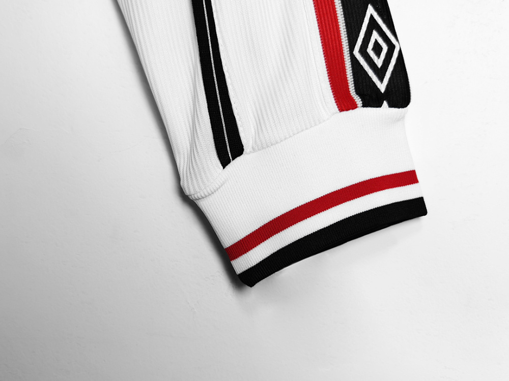 9899 season Manchester United white long sleeves Retro