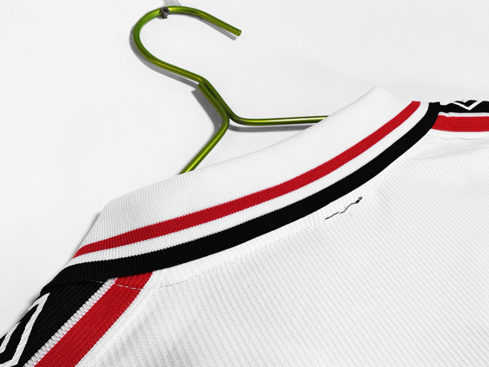 9899 season Manchester United white long sleeves Retro