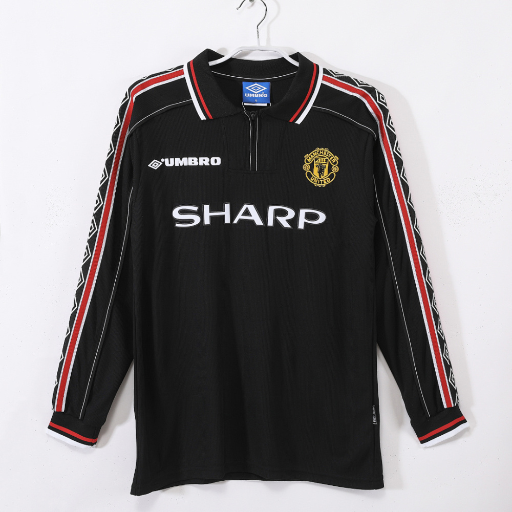 9899 season Manchester United black long sleeves Retro