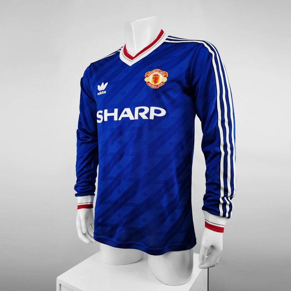 8688 season Manchester United third long sleeves Retro