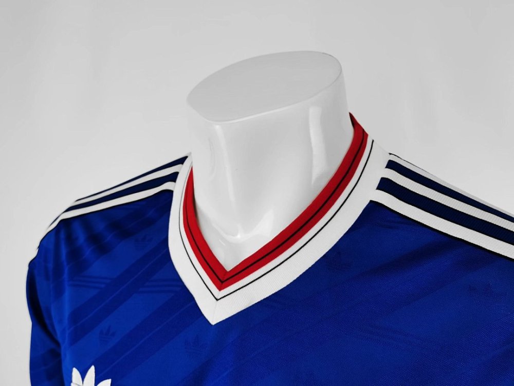 8688 season Manchester United third long sleeves Retro