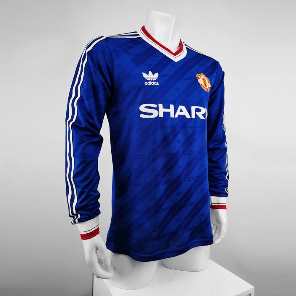 8688 season Manchester United third long sleeves Retro