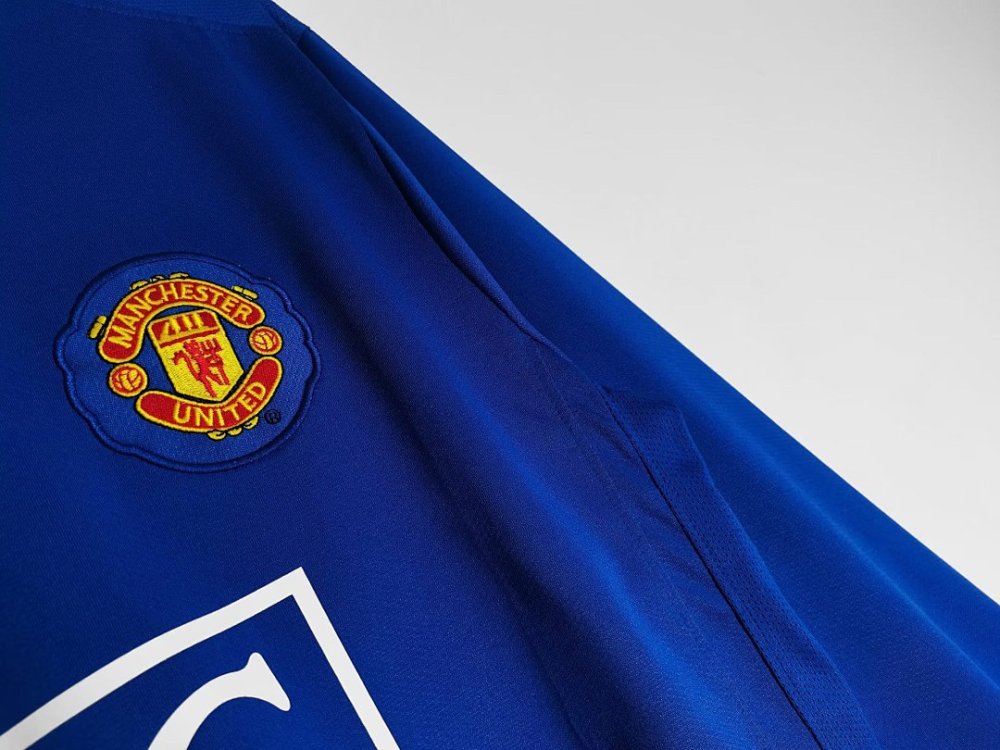 0809 season Manchester United third long sleeves Retro
