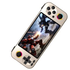 G36 — открытая игровая консоль в ландшафтном стиле с двумя джойстиками