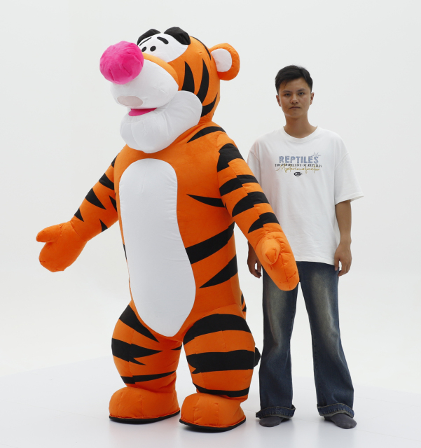 Walking Costume Inflatables Adults Size Mascot Inflatable Costumes Plush Material Inflatable Tiger Suit Costume