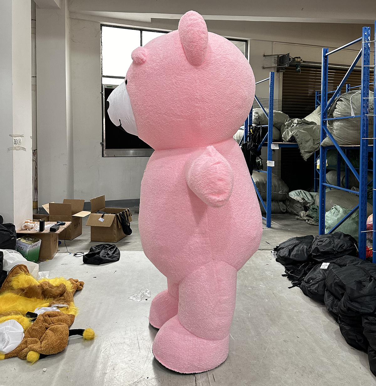 Factory Price Size 2.6m High Quality Inflatable Anime Adult Costumes pink Teddy Bear Inflatable Mascot Costume for Advertising