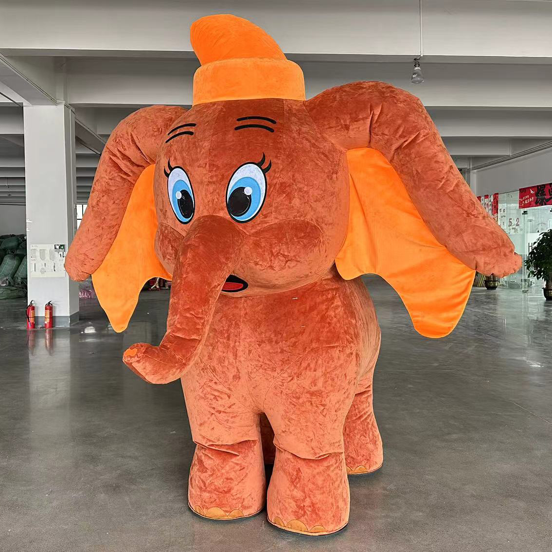 Factory High Quality 2m/2.6m 4 Legs Inflatable Walking Elephant Mascot Costume for Halloween Celebration