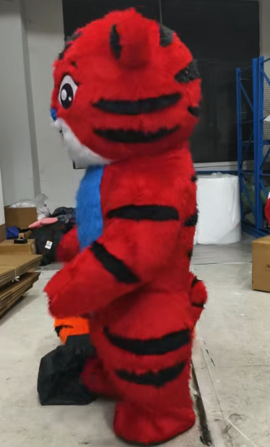 Halloween Carnival Christmas Events Rental 2.2m 2.6m Giant Fur tiger Inflatable Mascot Costumes Cartoon Cosplay tiger Suit